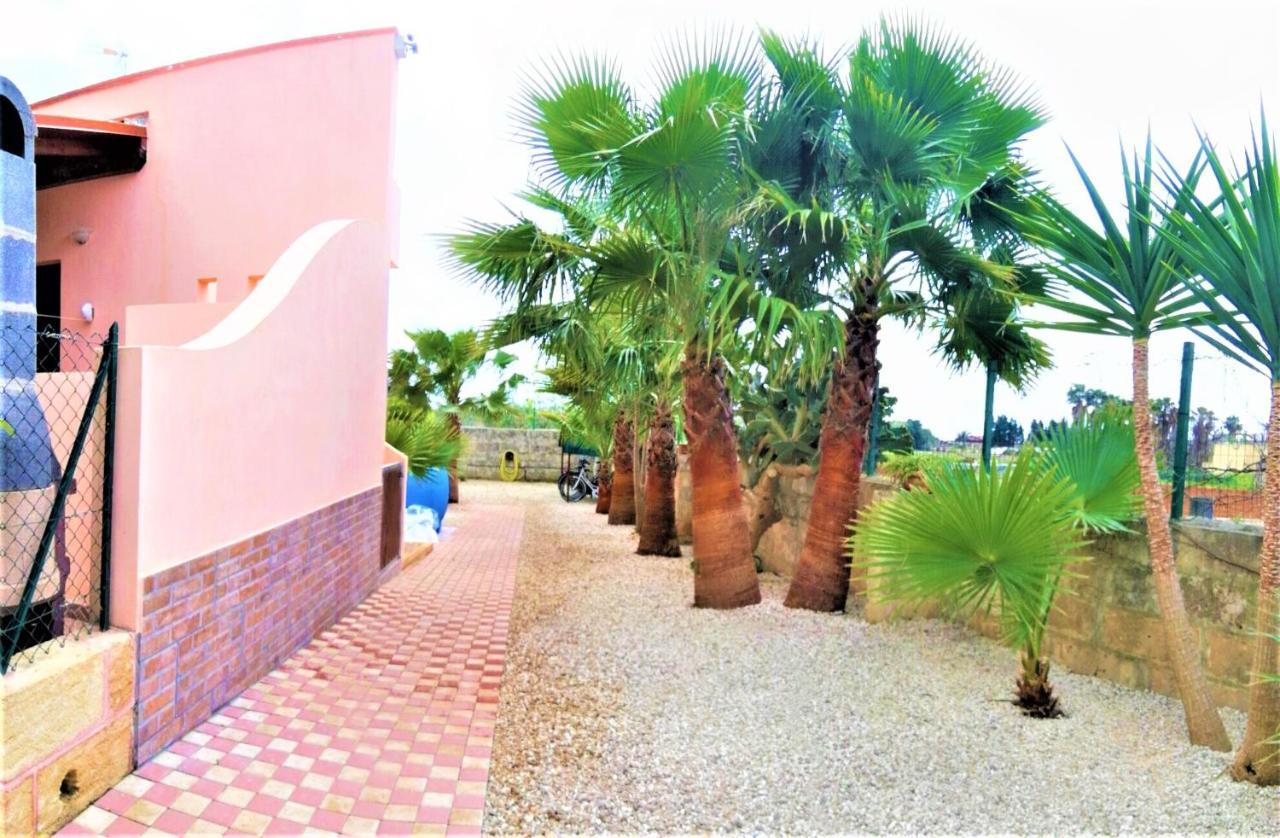 Villetta Climatizzata Mar Torre San Giovanni Ugento Luaran gambar