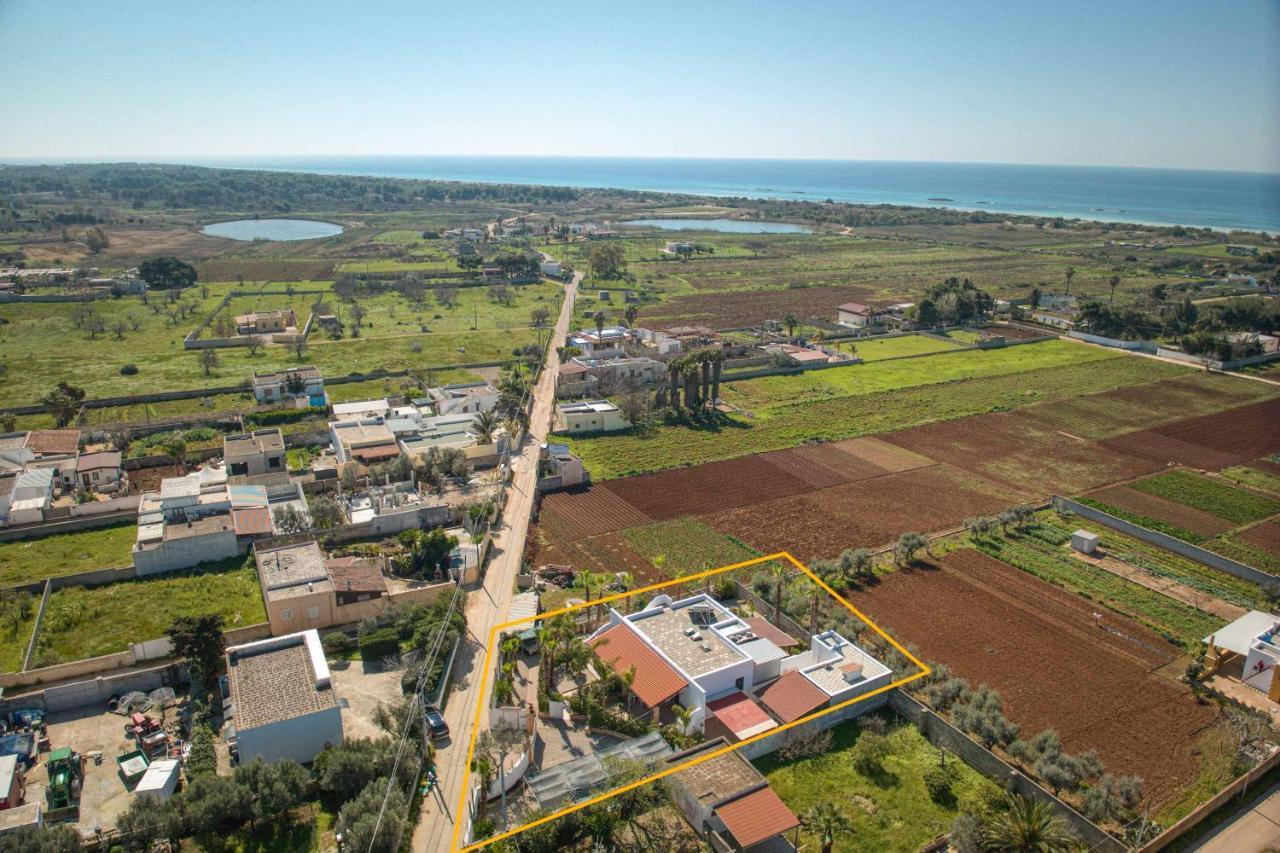 Villetta Climatizzata Mar Torre San Giovanni Ugento Luaran gambar
